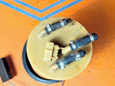 Датчик уровня топлива MERCEDES-BENZ V-класс W638/W639 (1996 - 2003) V 220 2.1 D AT (122 л.с.) &mdash; Разборка Мерседес