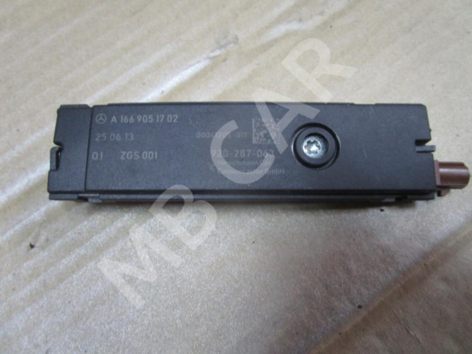 Усилитель антенны MERCEDES-BENZ CLA-класс C117/X117 (2013 - 2016) фото 1 — Разборка Мерседес