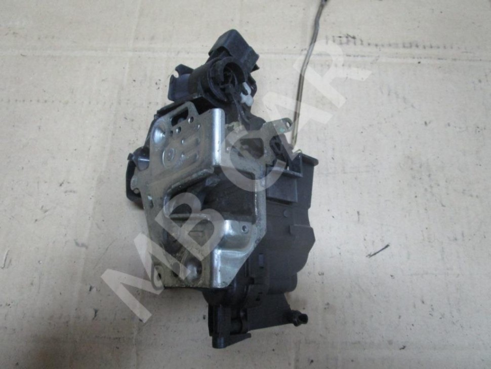 Замок двери передней левой MERCEDES-BENZ CLK-класс C208/W208 (1997 - 2000) фото 1 — Разборка Мерседес