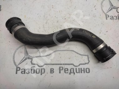 Патрубок радиатора MERCEDES-BENZ C-класс W205/S205/C205/A205 (2014 - 2018) — Разборка Мерседес