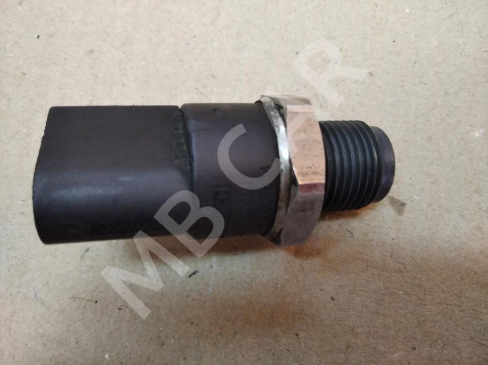 Датчик давления топлива MERCEDES-BENZ E-класс W212/S212/C207/A207 (2009 - 2013) фото 1 — Разборка Мерседес